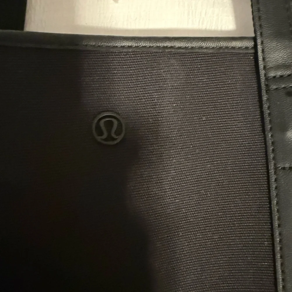 Black Tote Lululemon tote bag, barely worn! - Picture 2 of 2